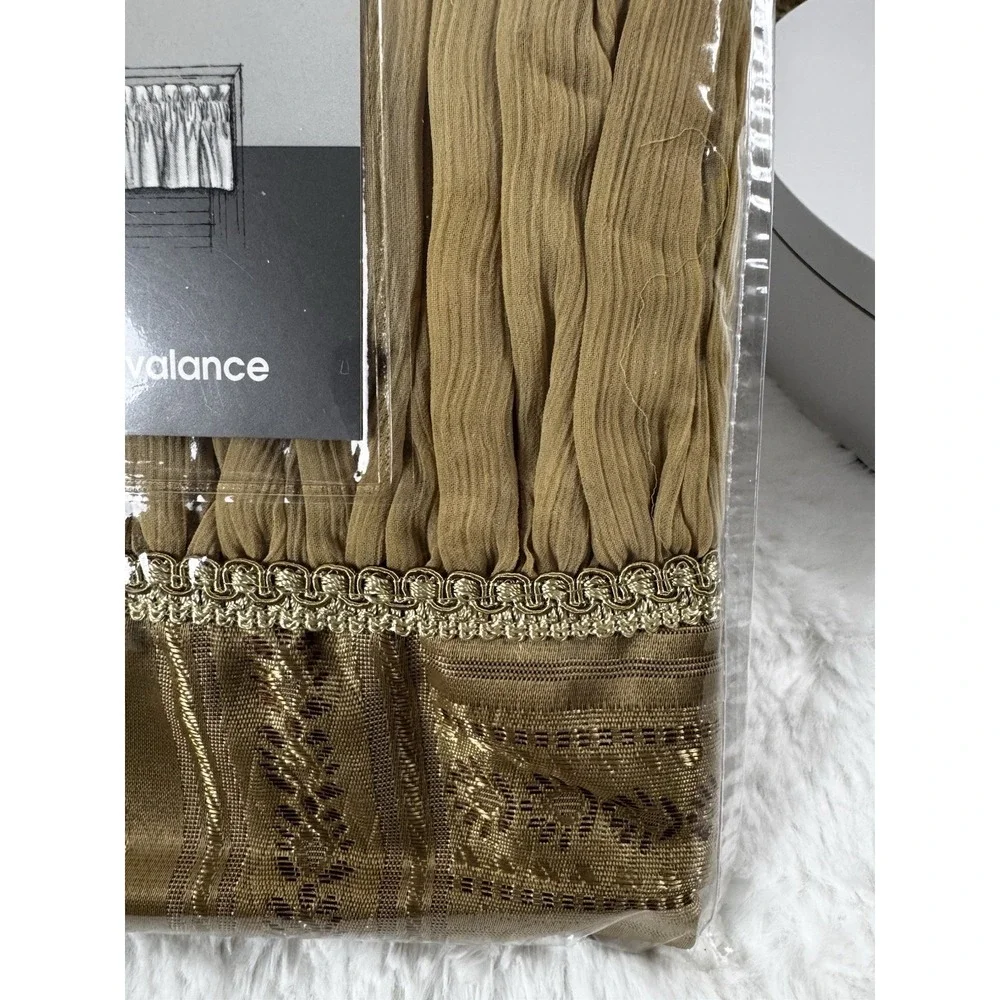 New JC Penney Gold Imperial Valance 52